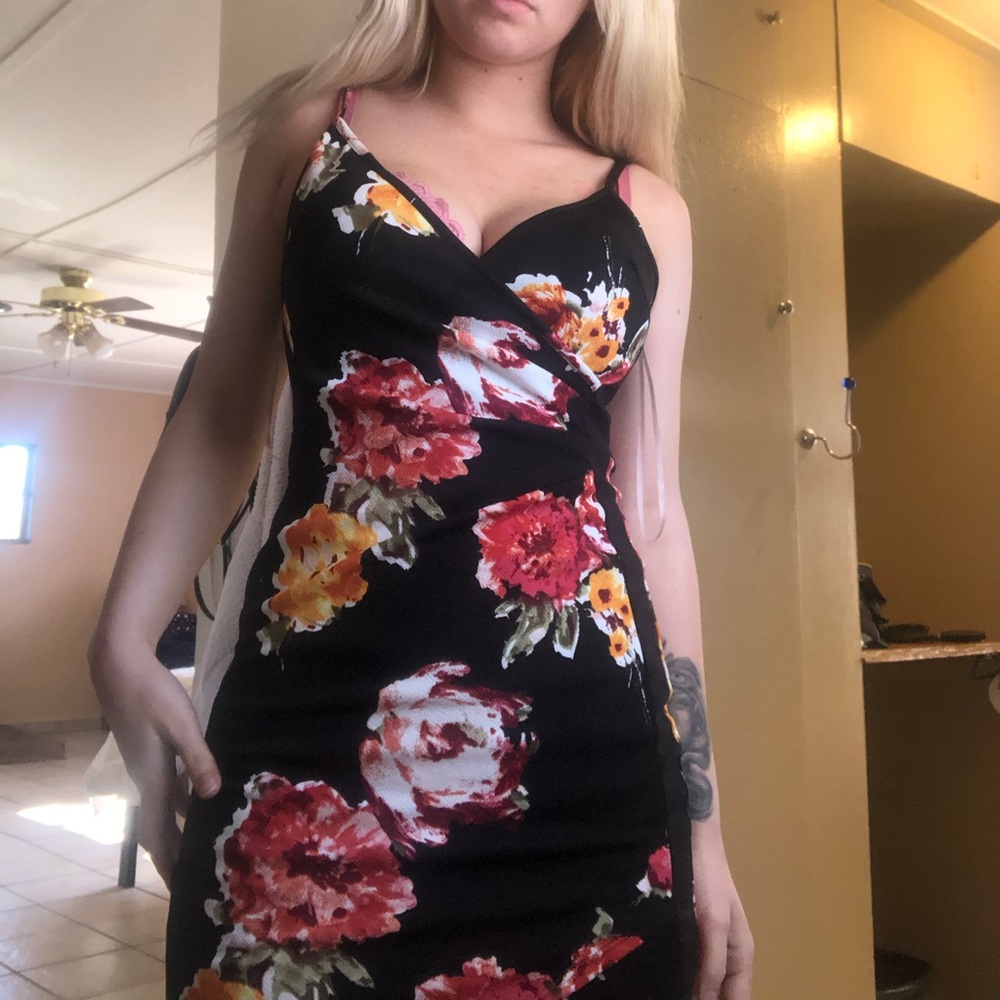 FOREVER 21 Spaghetti strap bodycon dress